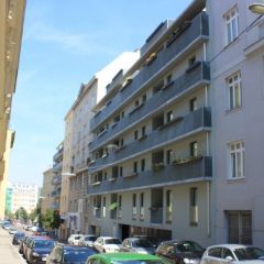 Laurenzgasse 02